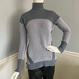 Lululemon sweat. Size 8. Like new.